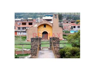 Foto 3 de ¿Sueñas con una casa espaciosa y versátil en una ubicación privilegiada? ¡No busques más! Te presentamos una magnífica propiedad de 2 pisos en el jr.