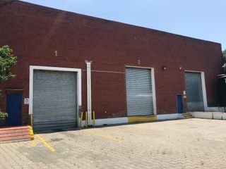 Foto 2 de Deposito en Lanus  con oficinas
