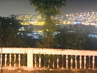 Foto 16 de Venta Casa Amplia seguridad 24 h  Mirador del Norte (Casa Blanca)  (JLR)