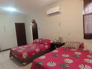 Foto 27 de Venta Casa Amplia seguridad 24 h  Mirador del Norte (Casa Blanca)  (JLR)