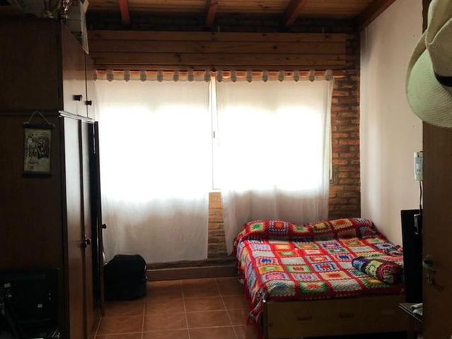 VENTA/PERMUTA- Casa 4 dormitorios - Cochera - Arroyito, Rosario.