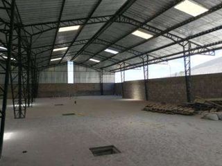 Foto 8 de ARRIENDO BODEGA NORTE DE QUITO 2000M2 PARA MEDIANO IMPACTO