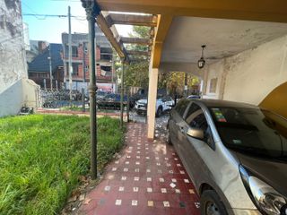 Local a la calle en Venta Ramos Mejia / La Matanza (A004 4448)