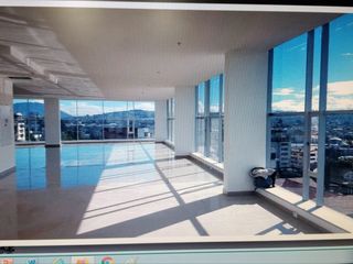 Foto 2 de Venta de oficina de 350 m2 en Quito Tenis