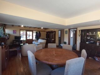 Foto 15 de VENTA CASA Y GRAN LOTE VISTA TOTAL AL LAGO