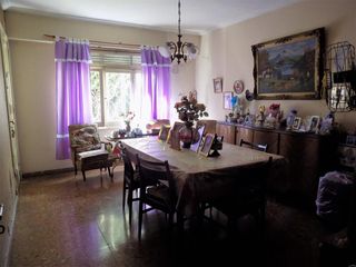 Casa 3 ambientes, 230 m2 en Villa Real (Pje. Espronceda al  2700)
