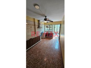 Foto 4 de ¡Oportunidad única! Estamos emocionados de presentar este hermoso apartamento en venta, ubicado en un sector privilegiado.

Características Destacad