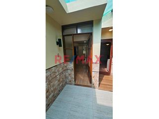 Foto 11 de ¡Oportunidad única! Estamos emocionados de presentar este hermoso apartamento en venta, ubicado en un sector privilegiado.

Características Destacad