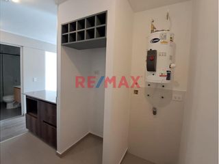 Foto 4 de Se Alquila!! Lindo Departamento De Estreno Con Cochera + Deposito! - Surquillo Limite Con San Isidro