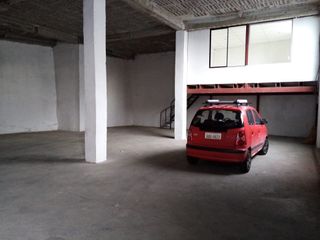 Foto 1 de Rento Bodega de 300 y 400 m3 Aloy Alfaro Norte de Quito