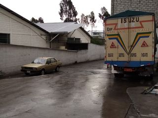 Foto 4 de Rento Bodega de 300 y 400 m3 Aloy Alfaro Norte de Quito