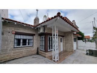 Foto 4 de Chalet de 4 ambientes con dependencia, patio y garage. Stella Maris.