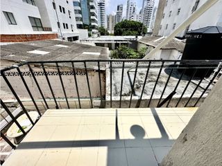 Bocagrande - Venta de Apartamento sobre la Avenida San Martín.