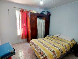 Casa en venta de 2 dormitorios c/ cochera en Villa Delfina