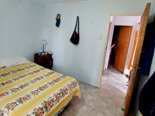 Casa en venta de 2 dormitorios c/ cochera en Villa Delfina