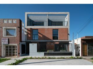 Foto 1 de Venta PH 2 Ambientes San José, Mar del Plata.