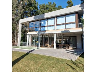 Foto 8 de EXCELENTE CASA EN VILLA ROBLES BARRIO ALBATROS , PARTIDO DE LA COSTA