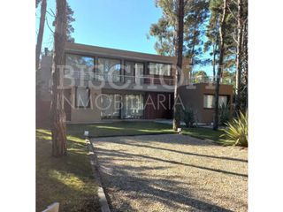 Foto 1 de EXCELENTE CASA EN VILLA ROBLES BARRIO ALBATROS , PARTIDO DE LA COSTA