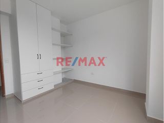 Foto 16 de 🌟 Tu Nuevo Hogar con la Mejor Vista de la Ciudad 🏡🌆

Descubre este moderno y espacioso departamento de 87 m² en el 7mo piso, ubicado en la exclusiva