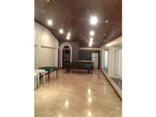 Foto 13 de LOS OLIVOS. Av Leopoldo Carrera edificio en corredor comercial