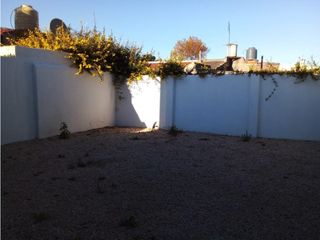 Foto 5 de VENTA GALPON IMPECABLE A ESTRENAR