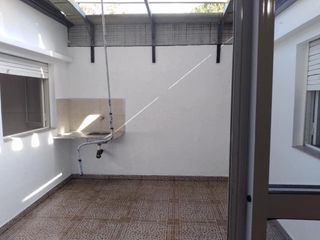 PH en venta - 2 dormitorios 1 baño - 56mts2 - Gambier, La Plata