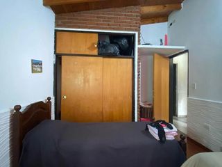 Casa en venta - 2 Dormitorios 1 Baño - Cochera - 400Mts2 - Manuel B. Gonnet, La Plata