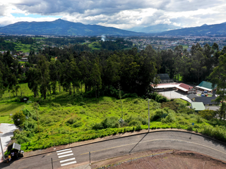 Vendo Terreno de 5700 m2 en el Valle de Los Chillos