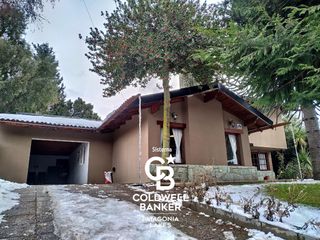 Alquiler Temporario - Casa muy amplia - Capacidad 9 Pax - Jardin Botanico - Bariloche