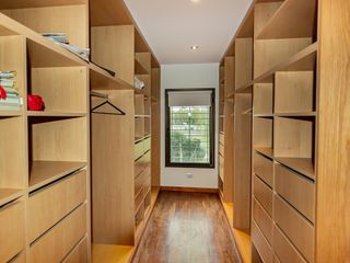 VENTA DE CASA 3 DORMITORIOS CON COCHERAS EN CANTEGRIL