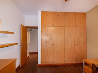 VENTA DE CASA 3 DORMITORIOS CON COCHERAS EN CANTEGRIL