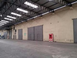 Duran: Alquilo Bodega 1.200 m², Ubicada en Complejo Industrial