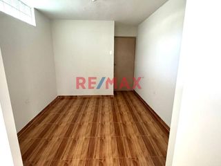 Foto 13 de Venta De Departamento Con Cochera Frente A Parque En Urb Las Quintanas