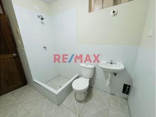 Foto 12 de Venta De Departamento Con Cochera Frente A Parque En Urb Las Quintanas