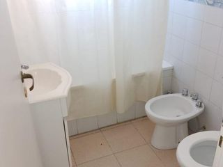 Departamento en venta - 2 Dormitorios 1 Baño - 50Mts2 - Ezpeleta