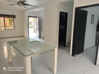 Foto 1 de Hermosa casa a la venta - Urb. Villa Club