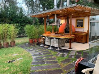 Foto 1 de Alquiler linda Casa, Conjunto privado con piscina - Cumbayá