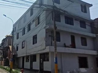 EN VENTA Casa  En Villa El Salvador Para Inversión