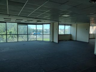 Foto 9 de Edificio de oficinas en alquiler en 2do piso sobre colectora Panamericana, Vicente López