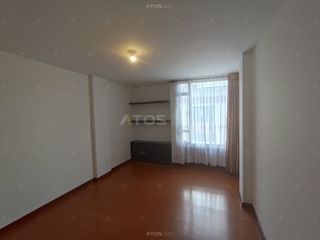 Foto 6 de apartamento en venta en edificio canapro barrio rosales. Cod V5303
