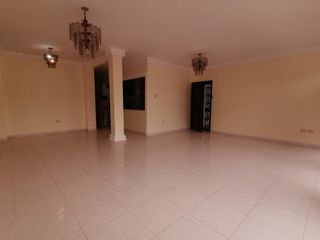 Foto 4 de EN VENTA DEPARTAMENTO LOMAS DE URDESA