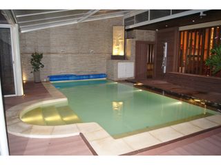 Foto 16 de Chalet con piscina y quincho. Zona San Jose.