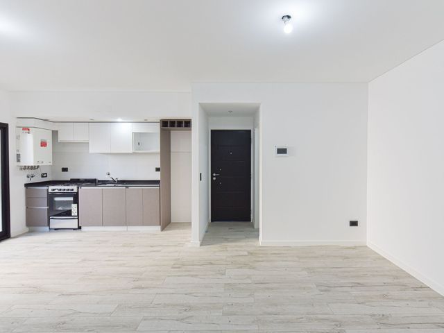 VENTA DEPARTAMENTO 2 AMBIENTES C/BALCON Y PARRILLA