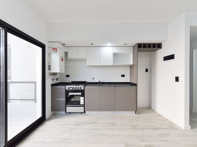 VENTA DEPARTAMENTO 2 AMBIENTES C/BALCON Y PARRILLA