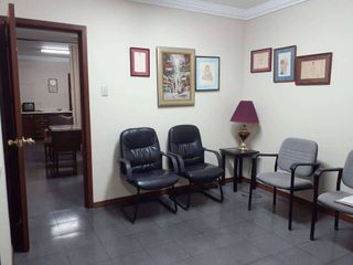 Venta Consultorios Médicos en Sector de Hospital Municipal