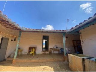 Foto 4 de CASA ESQUINERA EN VILLANUEVA SANTANDER