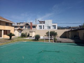 Foto 34 de Venta de Casa Amoblada en Quito
