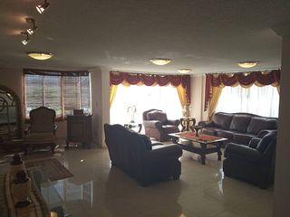 Foto 6 de Venta de Casa Amoblada en Quito