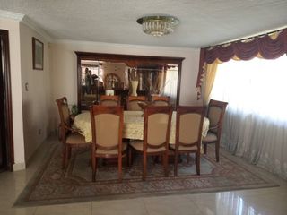 Foto 8 de Venta de Casa Amoblada en Quito
