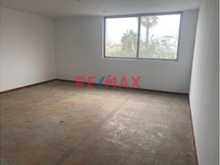 Foto 12 de Esquina con López de Ayala en San Borja
El inmueble es perfecto para ser usado como academia, instituto o cualquier centro de estudios. Se alquila to
